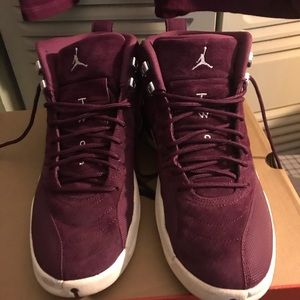 Burgundy Jordan’s along with tee to match in 2x